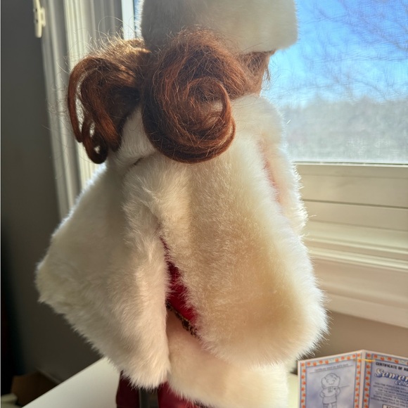 Samantha Collection - Elegant Red and White Doll with Fur Trim - Picture 4 of 12